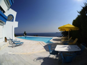 Anemolia Luxurious Maisonette
